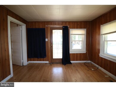 272 B St, Penns Grove, NJ 08069 - photo 2