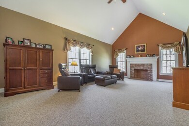 3 Bell Cir, Franklin, MA 02038 - photo 3