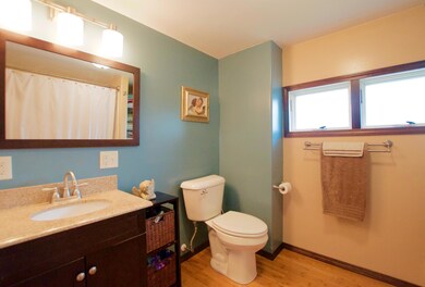 Upstairs Bath<|><|>