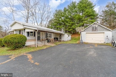 33 Ferndale Rd, Zion Grove, PA 17985 - photo 3