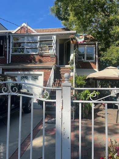 2502 73rd St, East Elmhurst, NY 11370 - photo 4