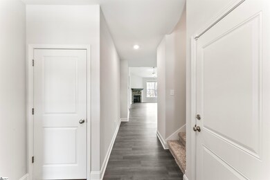 285 Foxbank Cir, Greer, SC 29651 - photo 3