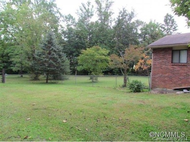 Expansive yard