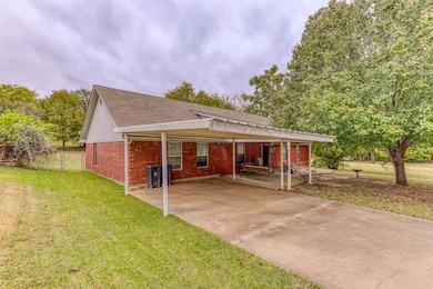 1420 W Ball St, Weatherford, TX 76086 - photo 3