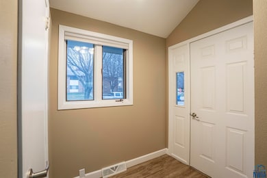 1121 2nd St SE, Le Mars, IA 51031 - photo 2