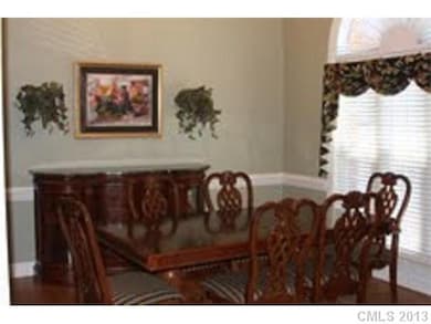 Dining Room - FORMAL DINING ROOM