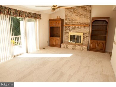 8 Rosecroft Ct, Wilmington, DE 19808 - photo 3