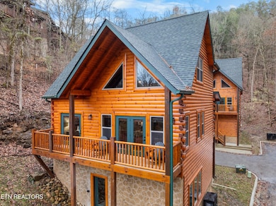 2119 Valley Creek Way, Pigeon Forge, TN 37862 - photo 4