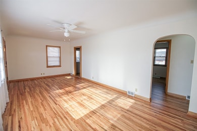 Livingroom to hall/bedrooms/bath