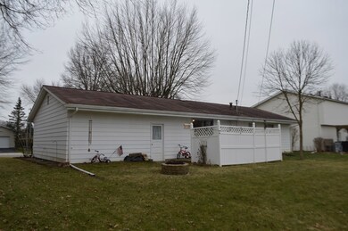 920 Melody Ln, Bucyrus, OH 44820 - photo 2