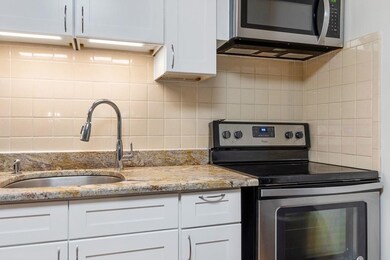 7 Walker Rd unit 2, North Andover, MA 01845 - photo 4