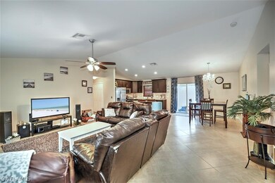 219 Mossrosse St, Fort Myers, FL 33913 - photo 4