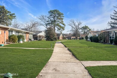 306 W Malvern Ct unit D, Lakewood Township, NJ 08701 - photo 5