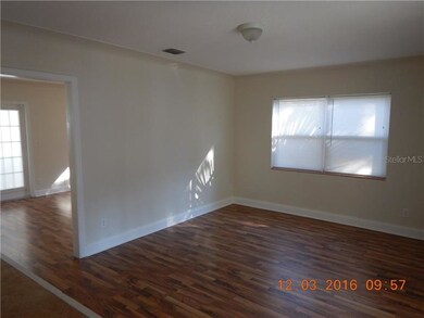 1110 Jackson St N, Saint Petersburg, FL 33705 - photo 6