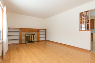 006 living room - IMG_4962