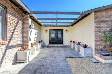 3506 Algonquin Dr, Las Vegas, NV 89169 - photo 2