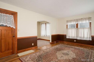 517 Esther St, North Tonawanda, NY 14120 - photo 4