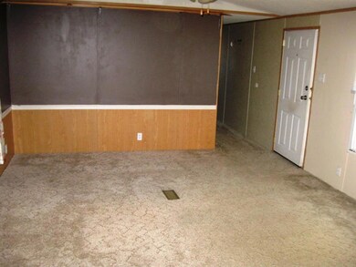 1401SMain #90LivingRoom