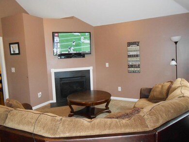 2526 Foxfire Ln, Burlington, NC 27217 - photo 2