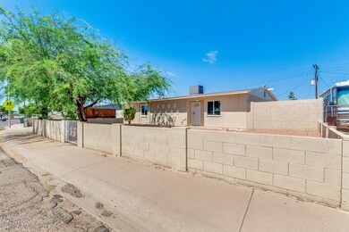 3654 N 79th Dr, Phoenix, AZ 85033 - photo 5