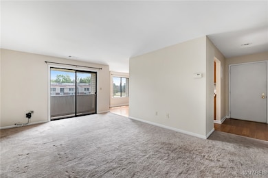 24 Coolbrook Ct unit D, East Amherst, NY 14051 - photo 5