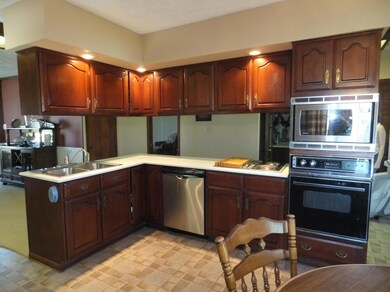 Kitchen 4