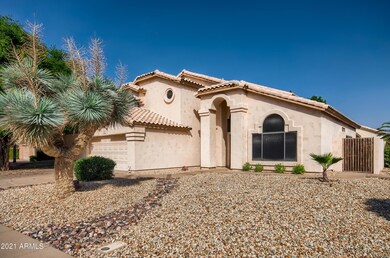 2-398050212-02 Exterior Front