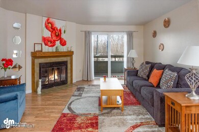 05-Living Room_SJD_1034