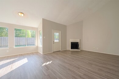 5106 Riverwood Dr, Richmond, TX 77469 - photo 6