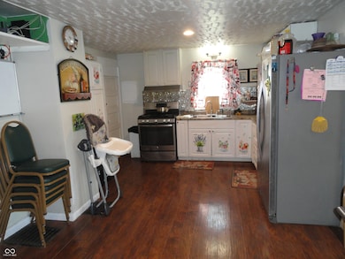 1722 N Parker Ave, Indianapolis, IN 46218 - photo 5