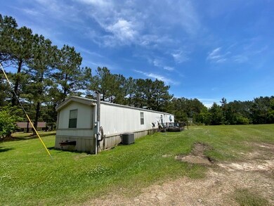 1071 Pinecrest Dr, McComb, MS 39648 - photo 3