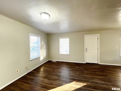 1411 E Crestwood Dr, Peoria, IL 61614 - photo 4