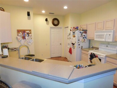 577 Lakewood Dr, Oldsmar, FL 34677 - photo 4