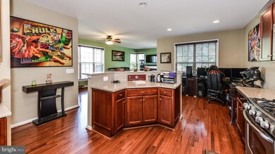 42718 Ogilvie Square, Ashburn, VA 20148 - photo 5