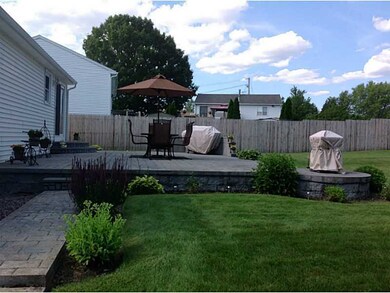 16 Samuel Ct, Cranston, RI 02920 - photo 5