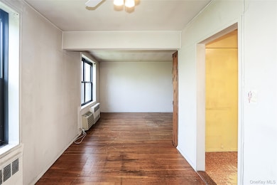 80-35 Springfield Blvd unit 6F, Queens Village, NY 11427 - photo 6