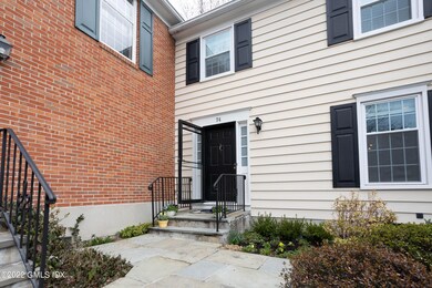 74 Greenwich Hills Dr, Greenwich, CT 06831 - photo 2