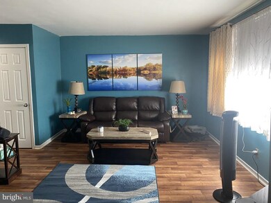 12028 Waldemire Dr, Philadelphia, PA 19154 - photo 3