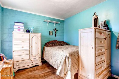 6321 N 65th Dr Glendale AZ-small-006-9-M