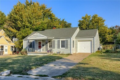 1308 W 29th St S, Independence, MO 64052 - photo 2