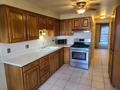 14730 Ketelaar Dr unit 2W, Midlothian, IL 60445 - photo 5