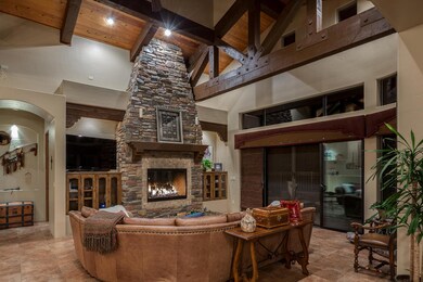 702NSnowberryMLS-4