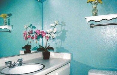 Note: bathroom in entry behind the open front door