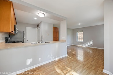 313 Cromwell Ct, Westmont, IL 60559 - photo 7