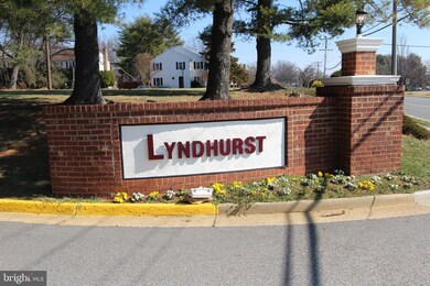 3830 Lyndhurst Dr unit 101, Fairfax, VA 22031 - photo 3
