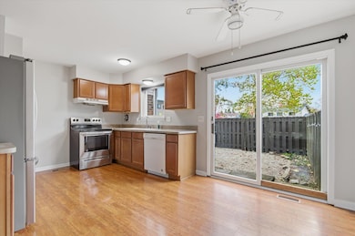 8380 Lakeview Dr unit 55, Ypsilanti, MI 48198 - photo 5