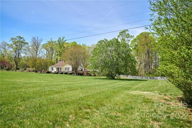 1902 Lynnwood Dr, Statesville, NC 28677 - photo 4