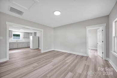 211 Dellinger Rd, Shelby, NC 28152 - photo 4