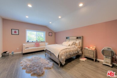 22629 Crespi St, Woodland Hills, CA 91364 - photo 4