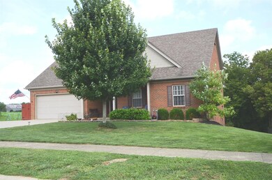 429 Cresthill Dr, Harrodsburg, KY 40330 - photo 3